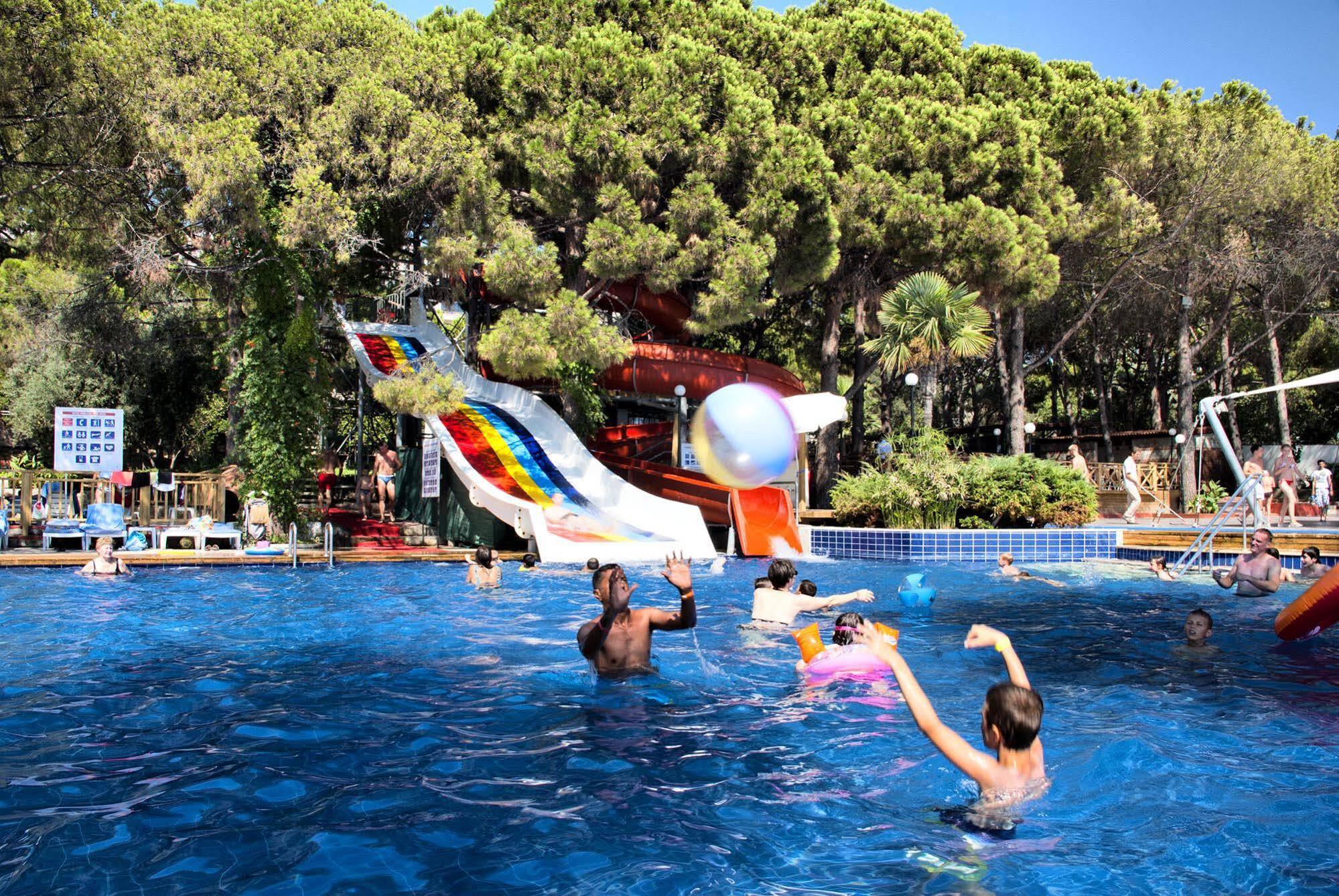 Omer Holiday Resort Kusadasi Luaran gambar